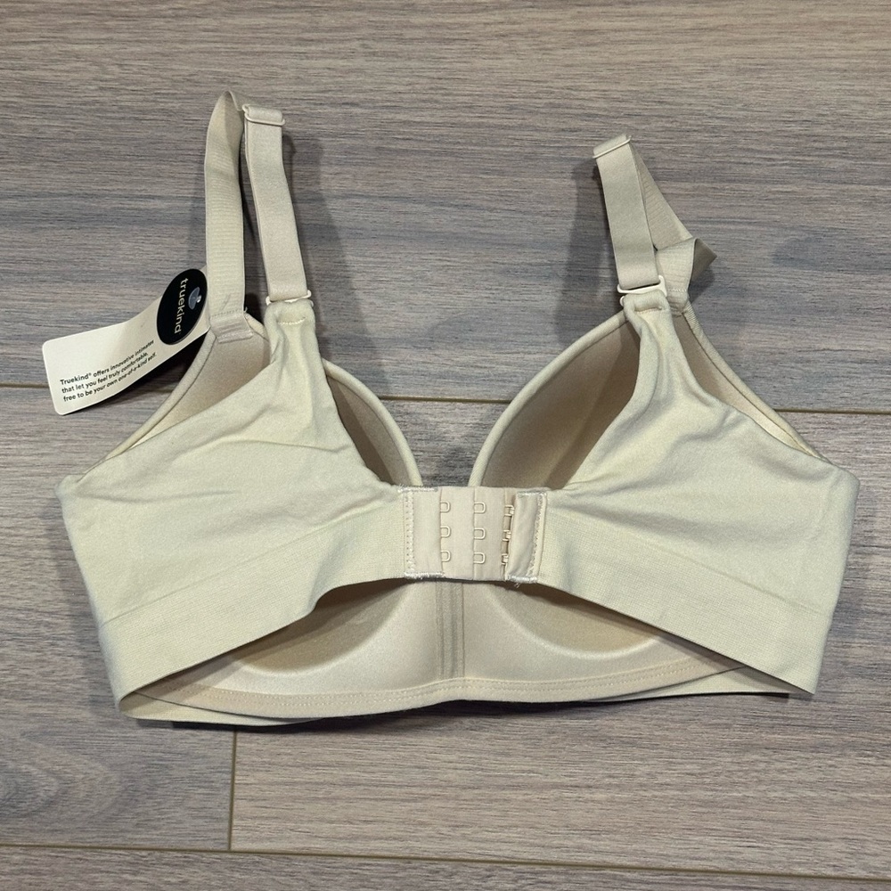 Seamless Cream Bra - Picture 5 of 7